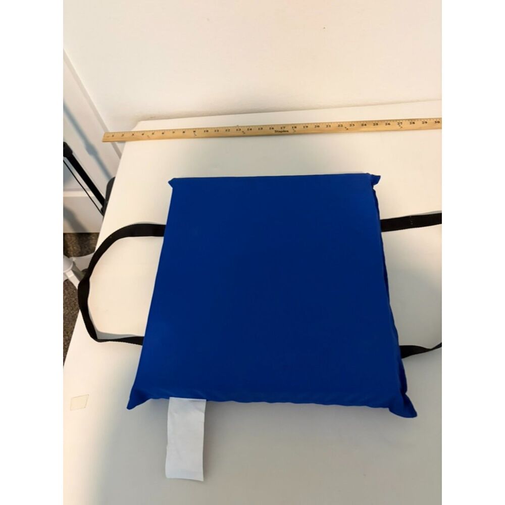 Blue USCG Type IV Throwable marine foam flotation cushion